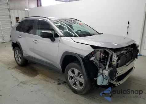 2022 Toyota Rav4 Le z USA, uszkodzony, nr VIN 4T3LWRFV0NU071950